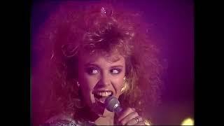 Kylie & Dannii Minogue - Sisters Are Doing It For Themselves (Live Young Talent Time 1986)