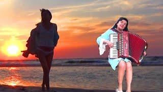 Na morzu burza hula - relaxing on the beach - #accordionmusic - Wiesia