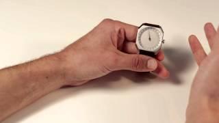 How to set the time on a slow watch