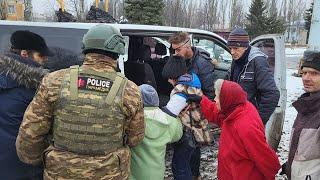 У Часовому Яру батьки дозволили поліцейським врятувати дитину