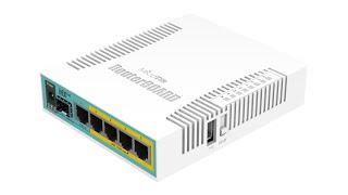 MikroTik hEX PoE (RB960PGS) QUICK UNBOXING & SPECIFICATIONS 4K