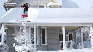 Dangerous Removing Snow Roof Win & Fails !  Harsh Winter and Funny Fails ! Car slipping