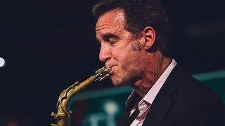 Amazing Saxophone Solo – Eric Marienthal