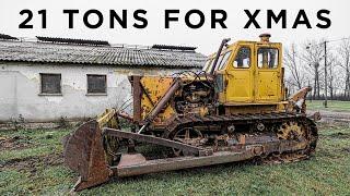 21 TONS for Christmas - T-100 Bulldozer