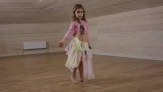 Танец живота импровизация. Маргарита 5 лет. Восточные танцы. Belly dance