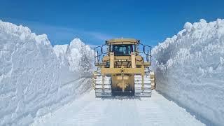 CAT D7R's Dozing in Antarctica