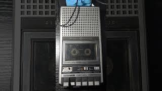 FNAF 6 animatronic salvage audio on real cassette player (Volume Warning)