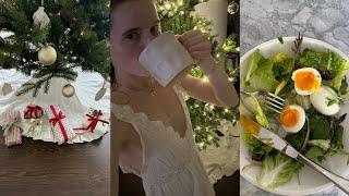 VLOG: Christmas prep in Chicago, grounding before the New Year, holiday baking & pack with me!