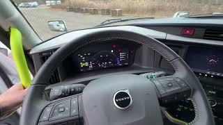 INSIDE THE CAB LOOK AT THE ALL-NEW 2025 Volvo VNL 860!