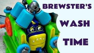 Interactive Chuggington Brewster WASH & FUEL SET Kids Toy Train Set