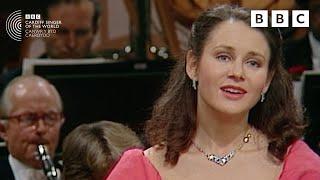 Monica Groop - Parto, parto, ma tu ben mio from La clemenza di Tito (CSOTW, 17th June 1989)