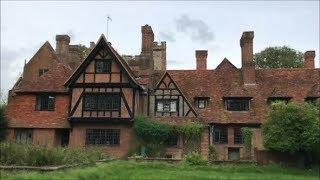 Pink Floyd’s ABANDONED mansion (FROZEN IN TIME)