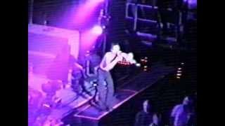 Stone Temple Pilots - Dead & Bloated (with Chester Bennington) 27.10.2001