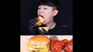 Double Cheese Burgers, Spicy Fried chickens & cheese balls️ #asmr #mukbang #bigbites @KyoKwangTV