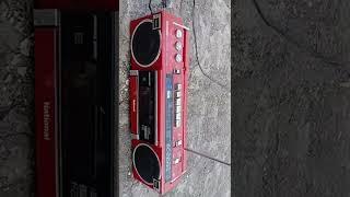 I found ma grand father radio still working