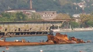 Сухумские доки, Эмба - затонувший корабль. авг 2017 год