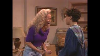 Roseanne 5x19 - Barbara VS Roseanne