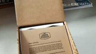 Unboxing the chevy truck ledgends gift box.  100,000 mile Chevrolet  truck club.   Mini trucks