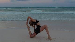 60 Minute Creative Vinyasa | stretchy & funky transitions |