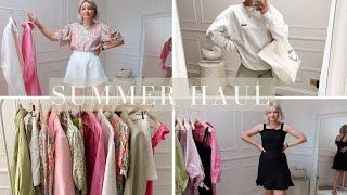 WHAT'S NEW IN MY WARDROBE - SUMMER HAUL AND TRY ON / LAURA BYRNES