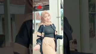 Cewek hijab #sexy #hotgirl #sexygirl #shorts