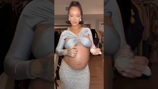 Rihanna applying Fenty Diamond Bomb all over her pregnant belly  #shorts #rihanna #fentybeauty