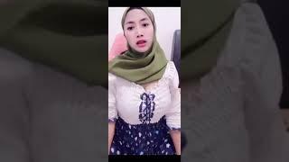 Pesona tante hijab gabut #tante #hijab #jilbab #gemoy #cewemanis #hijabstyle #hijabtren  #jilbob