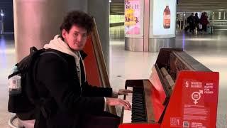 Work Hard, Play Hard! Pianist almost destroys the piano with his brutal piano playing