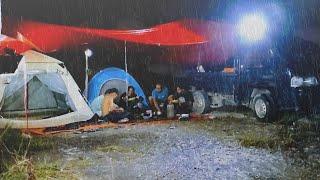 It rained heavily last night, so we went camping together while fishing for sardines