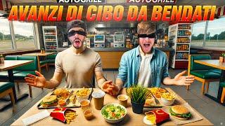 ORDINIAMO GLI AVANZI DI CIBO DEI RISTORANTI DA BENDATI - DADDA HA PRESO UNA COSA VERAMENTE ASSURDA!