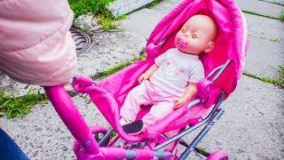 Yana Pretend Play Babysitting Cry Baby Dolls / Nursery Playset Girl Toys
