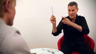 Uri Geller Tries to Bend the iPhone 6