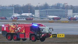 Passenger plane makes emergency landing in Warsaw | Large crash truck response