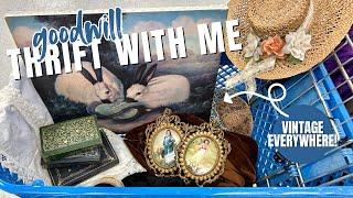 FINDING THE GOOD STUFF AT GOODWILL! THRIFT WITH ME & STYLED THRIFT HAUL! | Thrifting, Home Decor