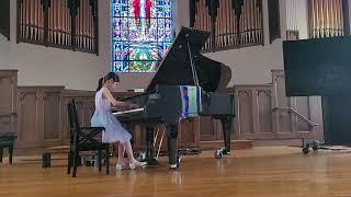 Vivian L. (8yr) plays Chopin Etude op.25-no.2 f-minor