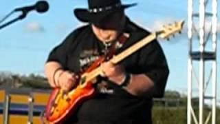 2009 Dallas Guitar festival closing number - Johnny Hiland - Call Me the Breeze