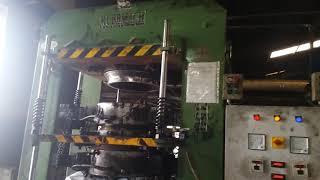 Rubber tyre tube hydraulic press 400 ton. RUBBMACH