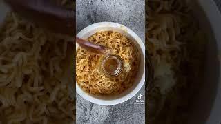 Cara membuat donat maggi