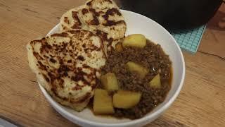 MINCE CURRY AND FLAT BREAD