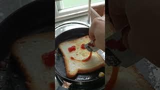 smiley  sandwich  ready to eat very easy to make #smiley##shorts#foodie