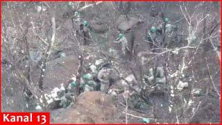 Encircled in a trench, Russians surrounded to Ukrainian soldiers to survive