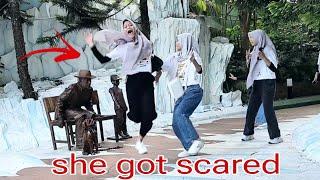 compilation Statue prank ..don't stop your laughs! Kompilasi prank patung roboh terbaik!!!