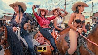 Hermosas Mujeres COLOMBIANAS en Cabalgata de Fiestas 2024  Guacarí - Valle