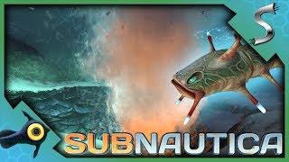 EXPLORING WRECKS & UNLOCKING MODIFICATION STATION FRAGMENTS! - Subnautica [Gameplay E13]