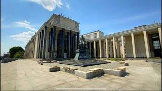 Walking Moscow Streets. Lenin library, monument to Dostoevsky