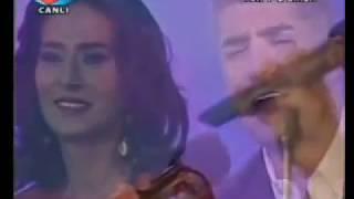 Özcan Deniz & Yıldız Tilbe  - Derin Duygular (İki Renk)