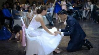 Garter Removal - #KMarkWedding15