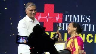 Dr. Mamata wins the Hall of Fame in Reproductive Medicine at the Times Health Excellence Awards!