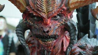 This Diablo Cosplay Will Give You Nightmares - IGN Access