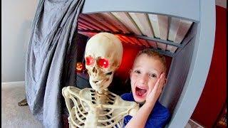 Father & Son MAKE A HAUNTED FORT!